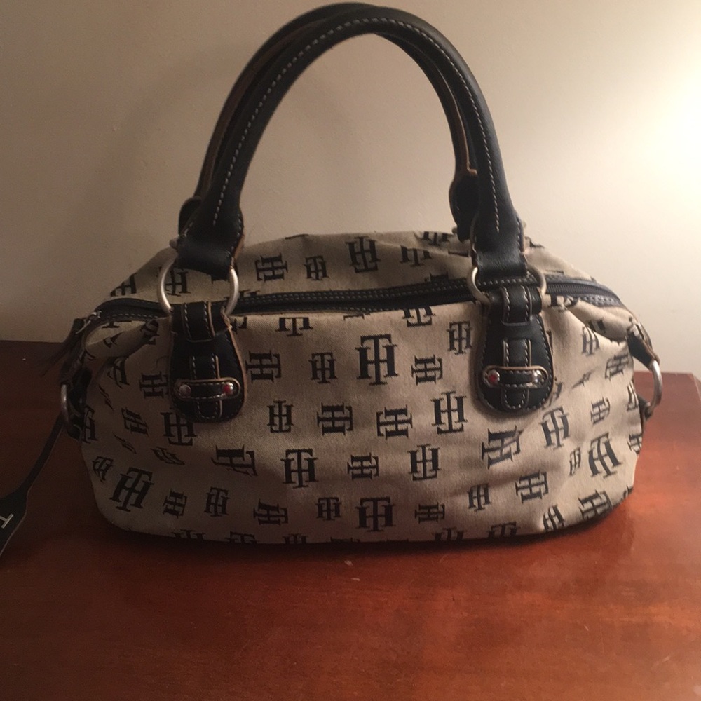 Tommy Hilfiger bag